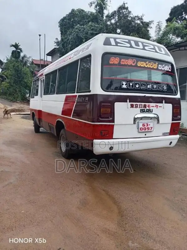 Isuzu Journey 1991 Bus (Used)