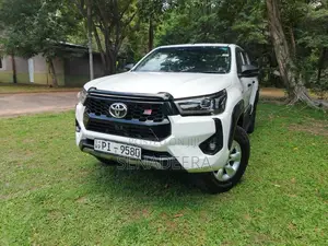Toyota Hilux 2018 Pickup (Used)