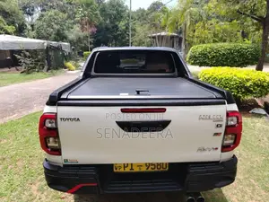 Toyota Hilux 2018 Pickup (Used)