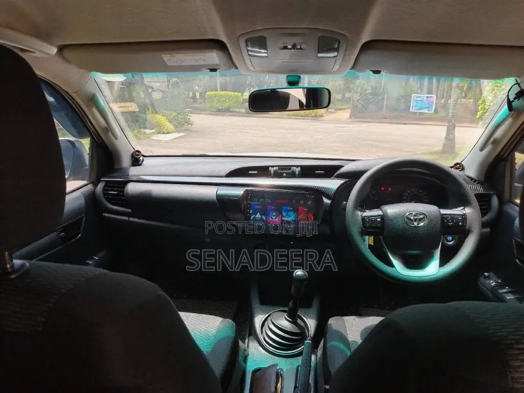 Toyota Hilux 2018 Pickup (Used)