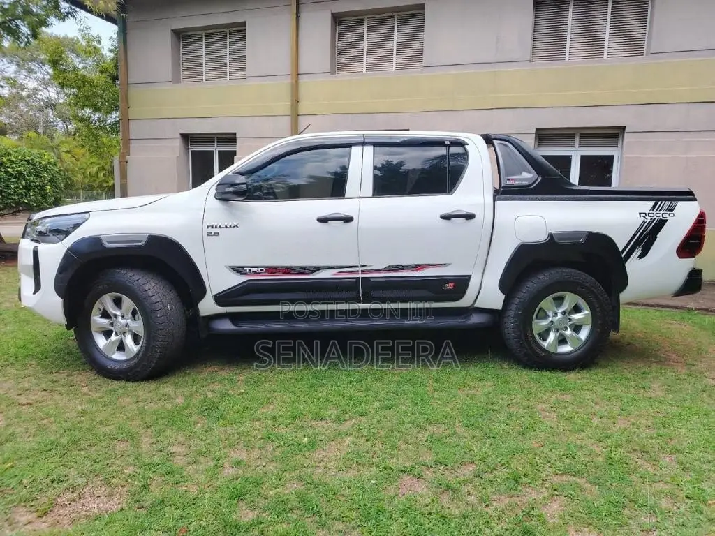 Toyota Hilux 2018 Pickup (Used)