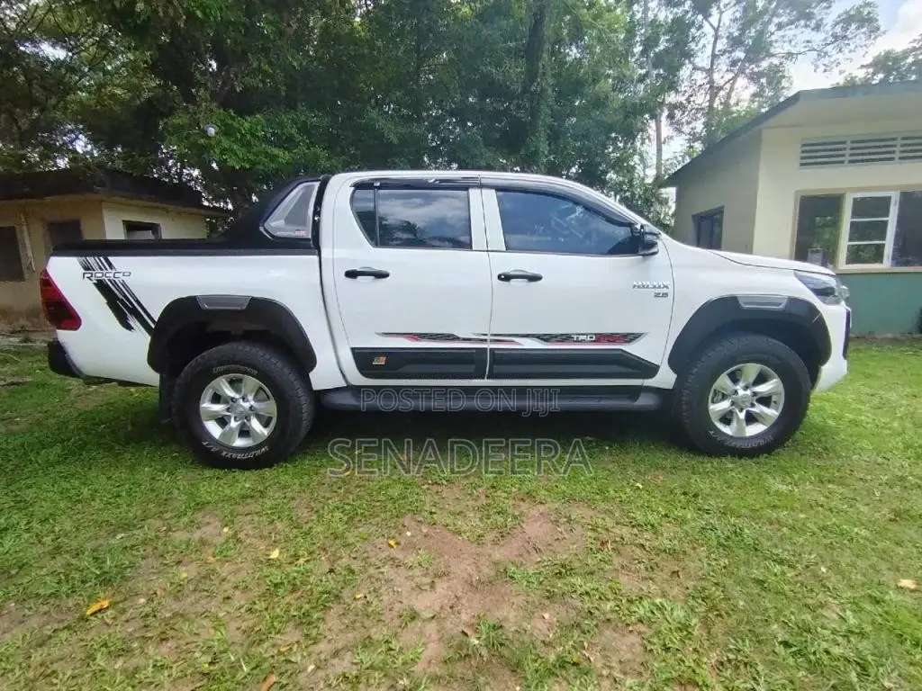 Toyota Hilux 2018 Pickup (Used)