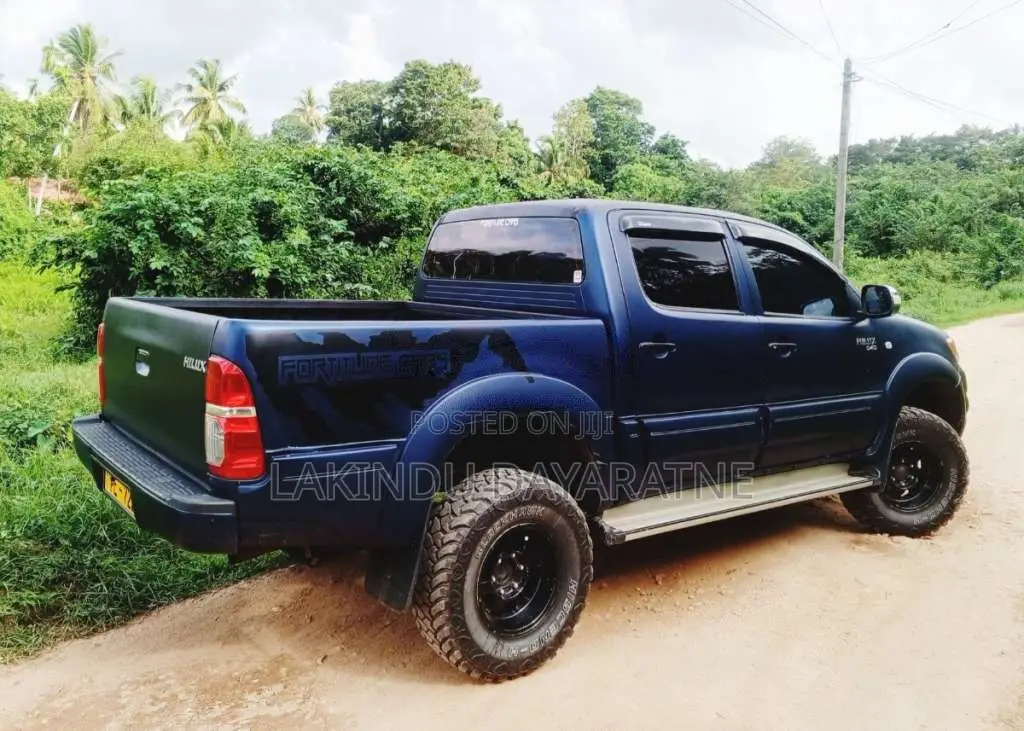 Toyota Hilux 2008 Pickup (Used)