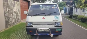 Mitsubishi CrewCab 1985 Crew Cab (Used)