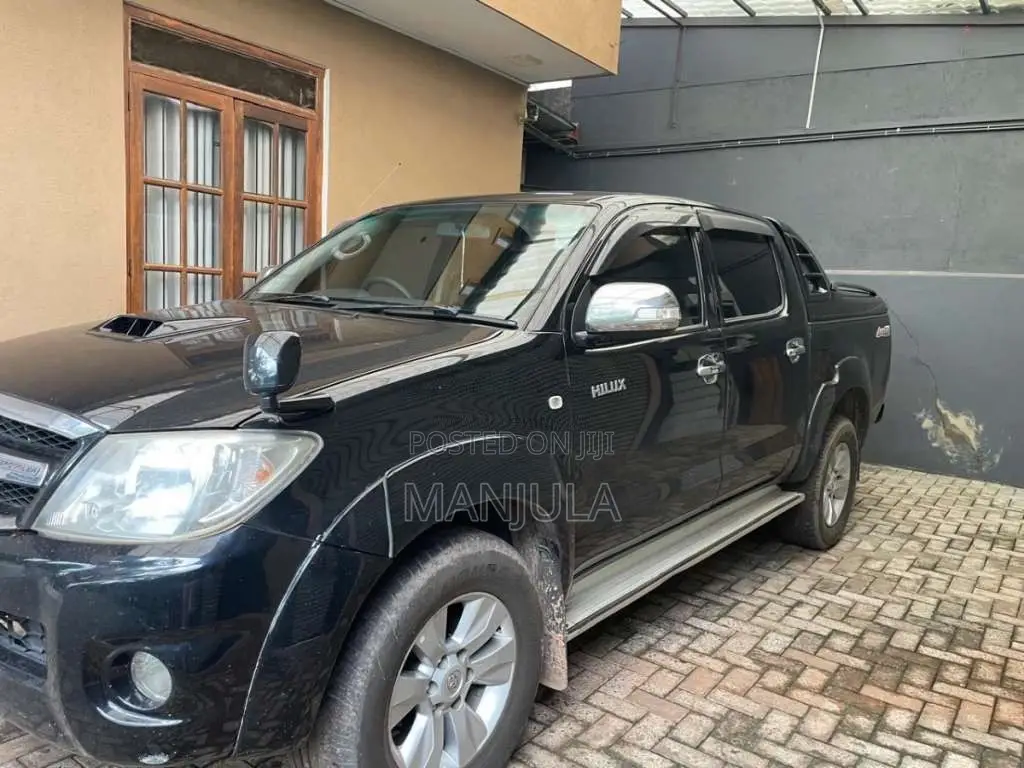 Toyota Hilux 2008 Pickup (Used)
