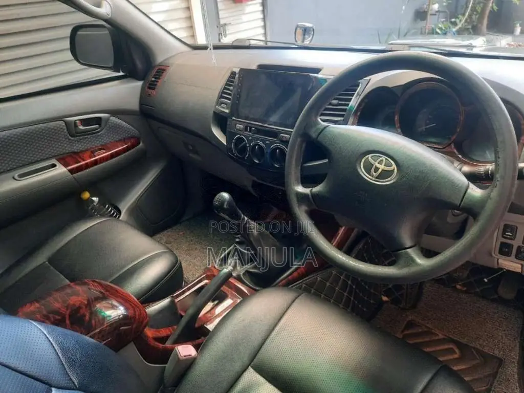 Toyota Hilux 2008 Pickup (Used)