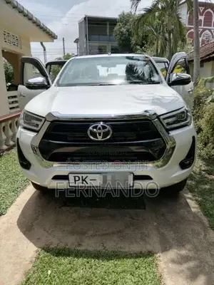 Toyota Hilux V Grade 2025 Pickup (Used)
