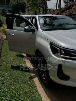 Toyota Hilux V Grade 2025 Pickup (Used)