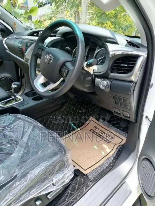 Toyota Hilux V Grade 2025 Pickup (Used)