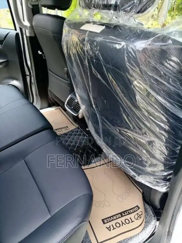 Toyota Hilux V Grade 2025 Pickup (Used)