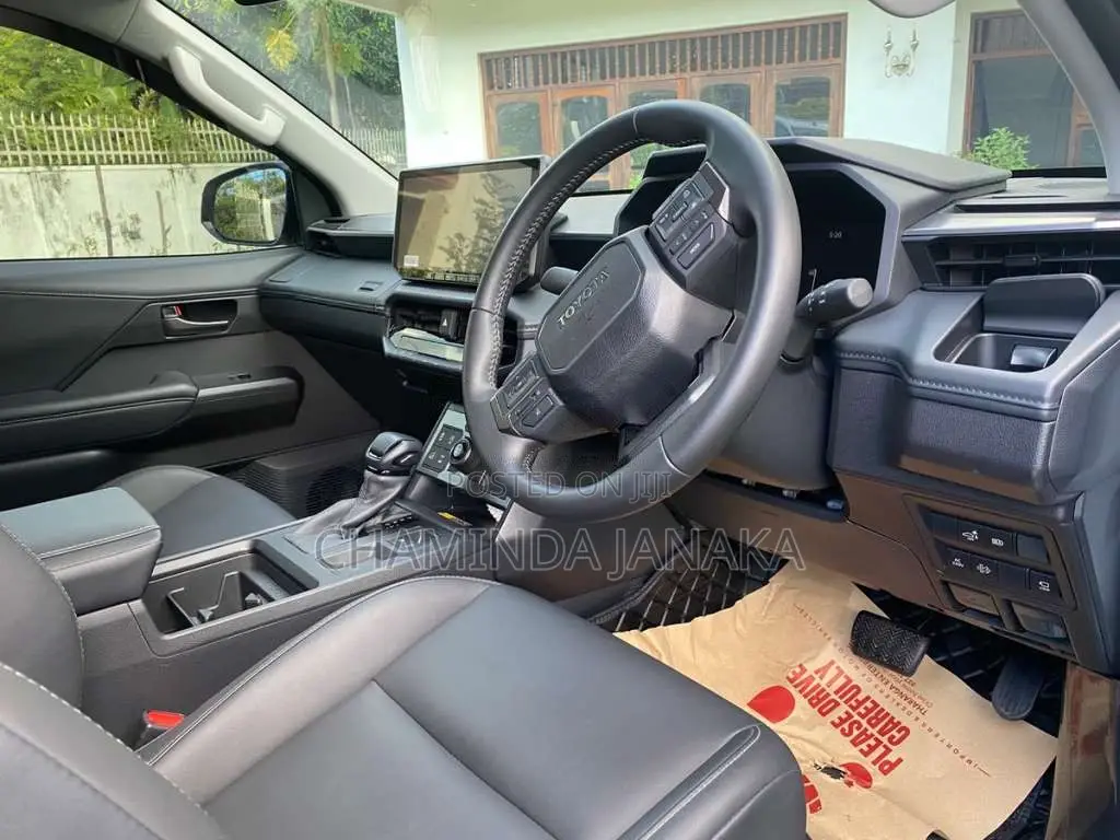 Toyota Hilux Travo 2026 Pickup (Used)