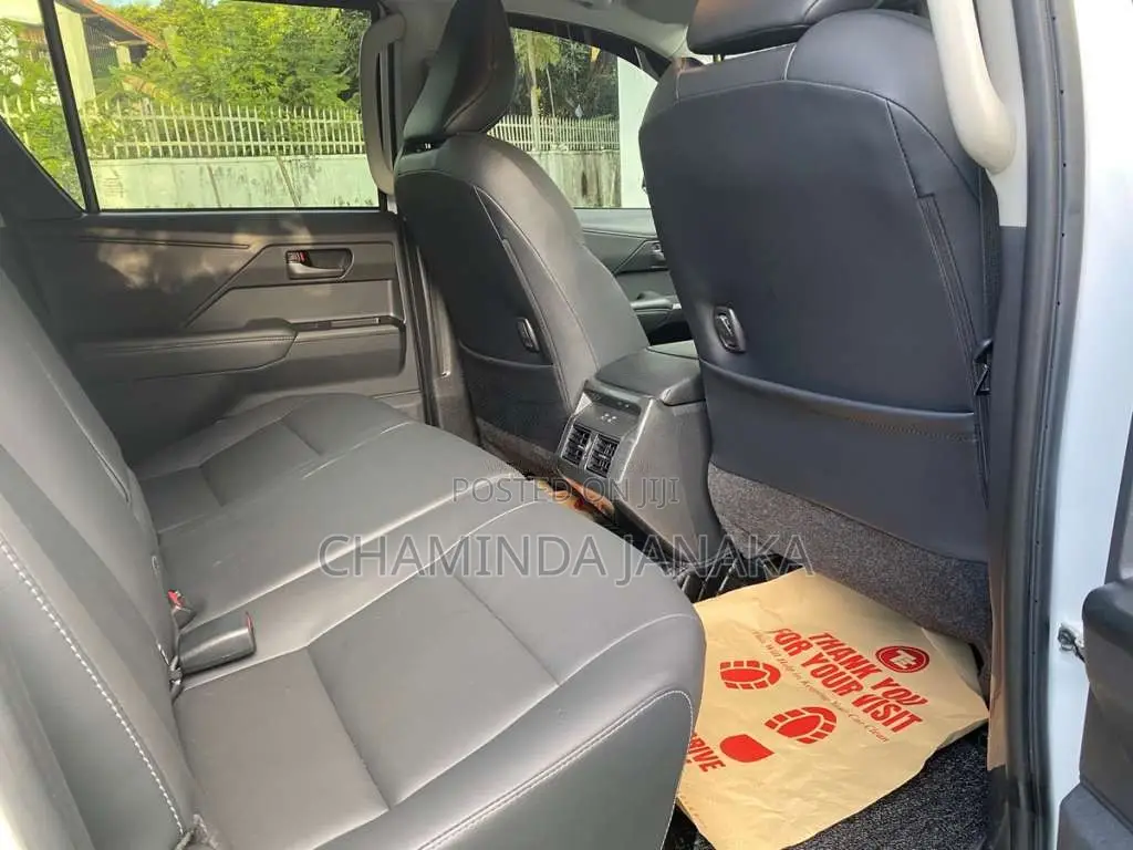 Toyota Hilux Travo 2026 Pickup (Used)