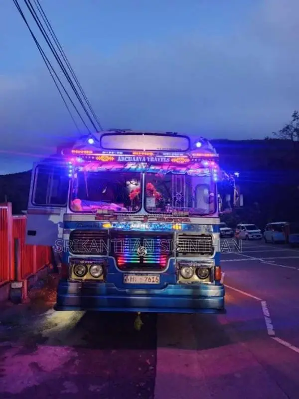 Ashok-Leyland Turbo 2004 Bus (Used)