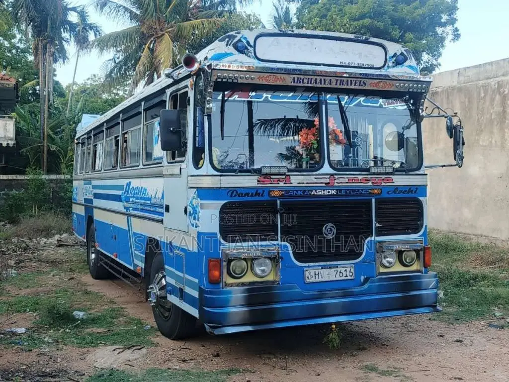 Ashok-Leyland Turbo 2004 Bus (Used)