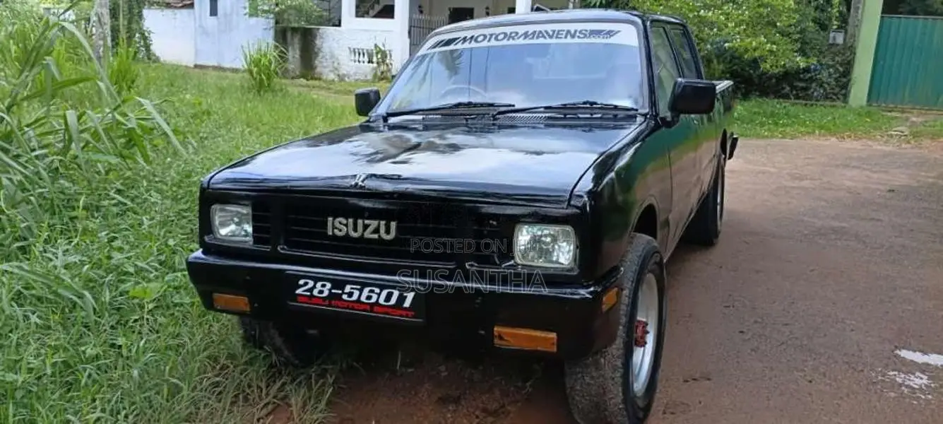 Isuzu Double Cab 1984 Pickup (Used)