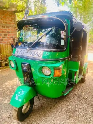 Bajaj RE 205 2011 Three Wheel (Used)