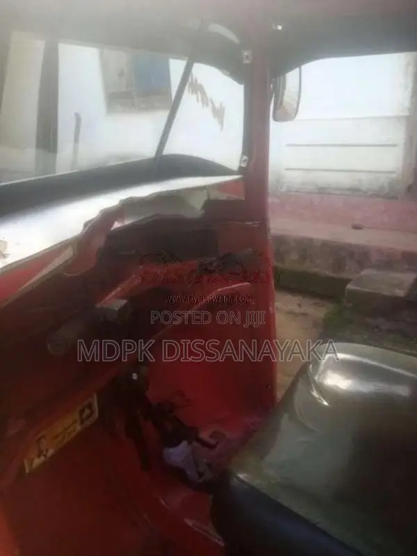 Bajaj 2 Stroke 2003 Three Wheel (Used)