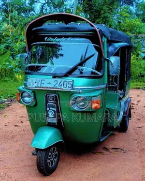 Bajaj 4 Stroke 2010 Three Wheel (Used)