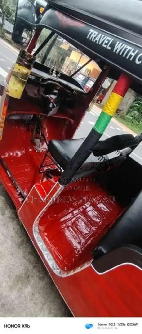 Bajaj RE 2 Stroke 1998 Three Wheel (Used)