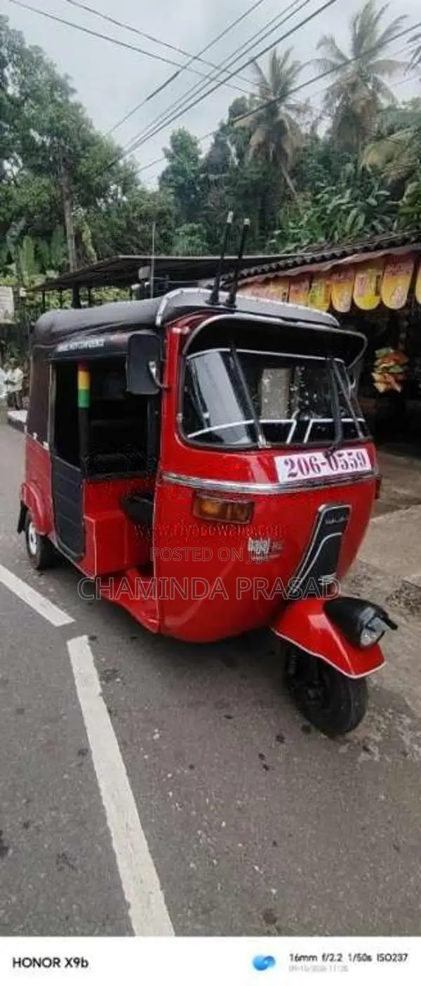 Bajaj RE 2 Stroke 1998 Three Wheel (Used)