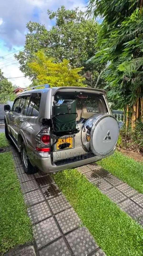 Mitsubishi Montero 2006 SUV (Used)
