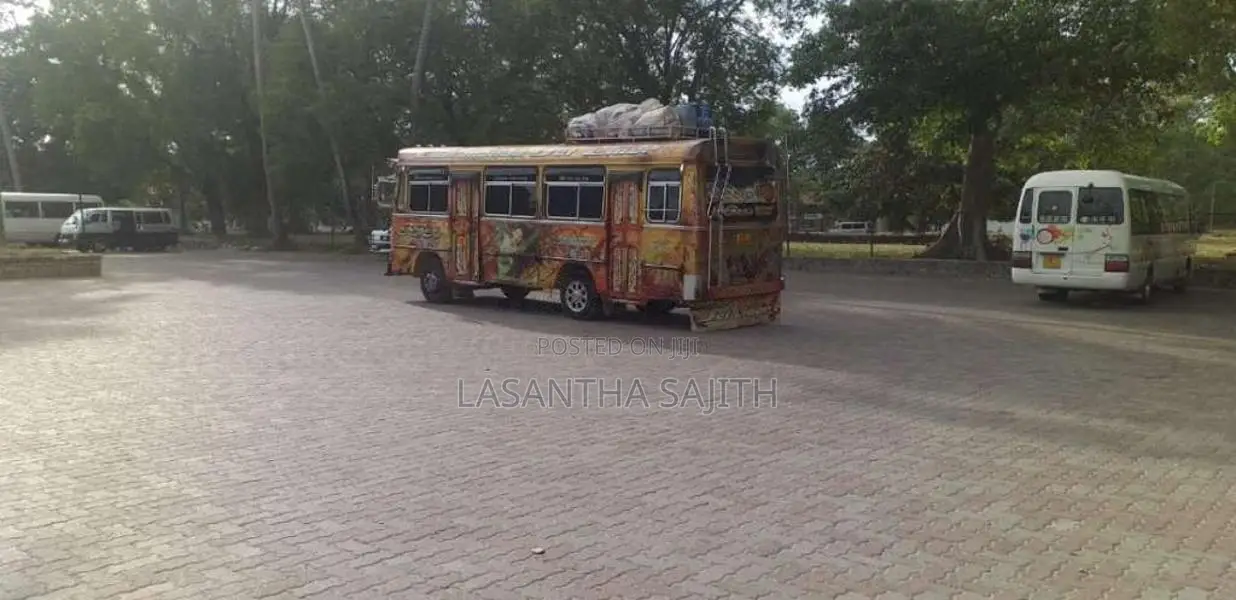 Ashok-Leyland Chithal 1991 Bus (Used)