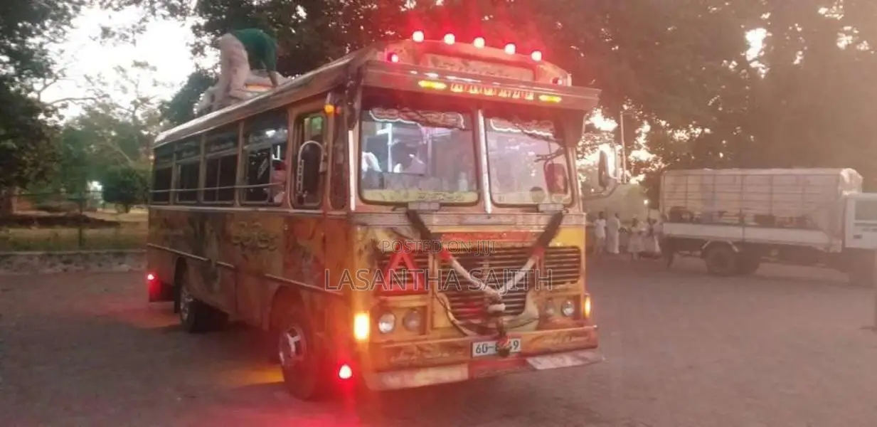 Ashok-Leyland Chithal 1991 Bus (Used)