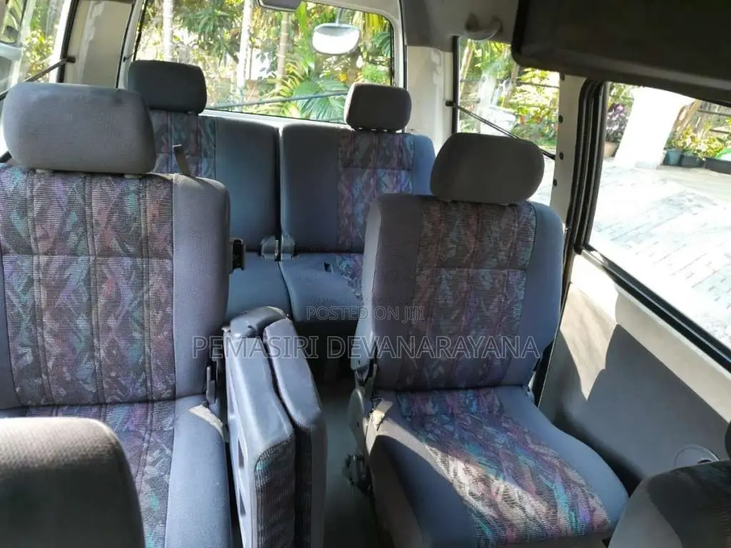 Toyota Noah Kr42 2007 Van (Used)
