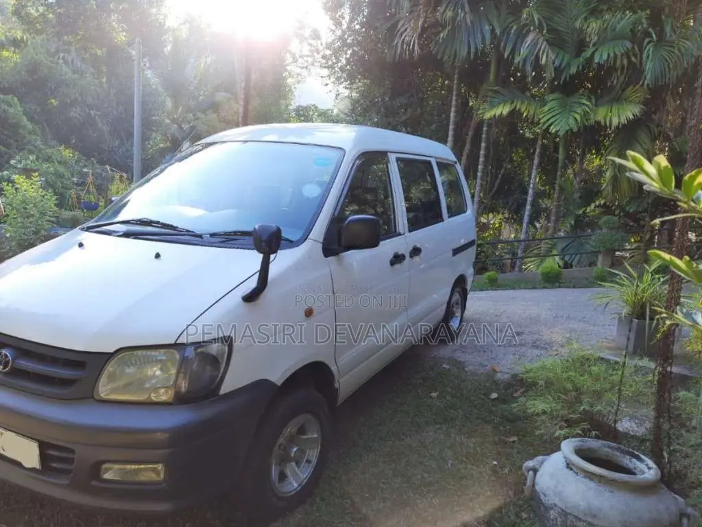 Toyota Noah Kr42 2007 Van (Used)