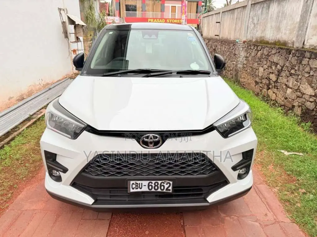 Toyota Raize 2023 SUV (Used)