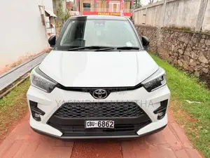 Toyota Raize 2023 SUV (Used)