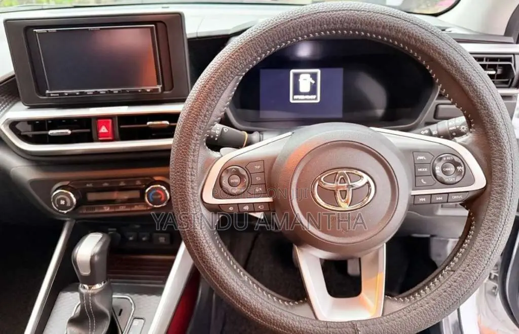 Toyota Raize 2023 SUV (Used)