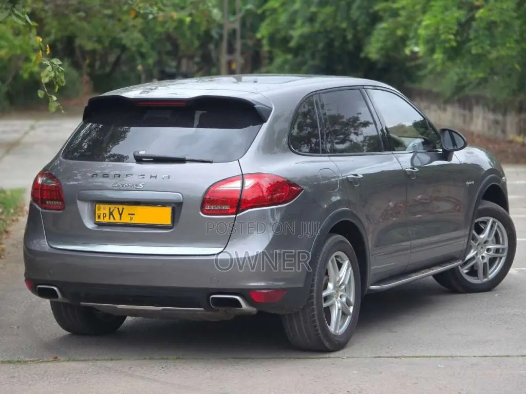 Porsche Cayenne S 2011 SUV (Used)