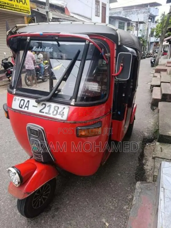 Bajaj RE 2 Stroke 2005 Three Wheel (Used)