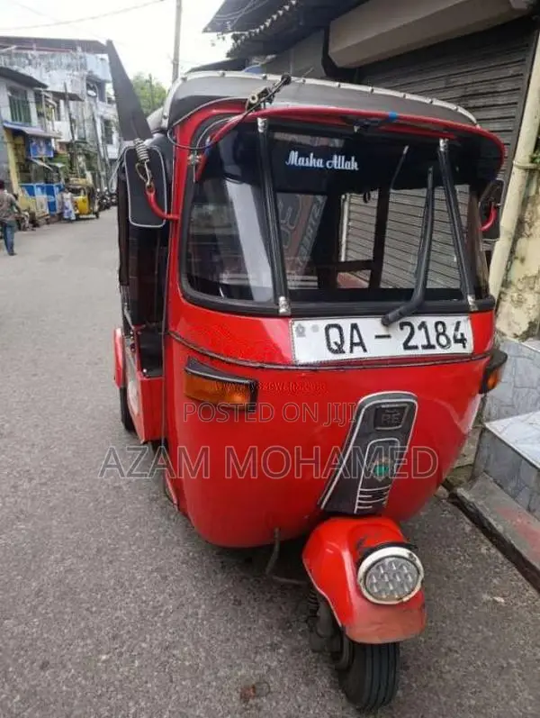 Bajaj RE 2 Stroke 2005 Three Wheel (Used)