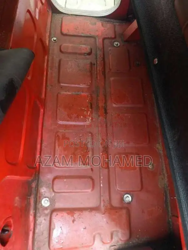 Bajaj RE 2 Stroke 2005 Three Wheel (Used)