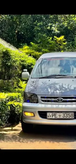 Toyota Noah 2007 Van (Used)