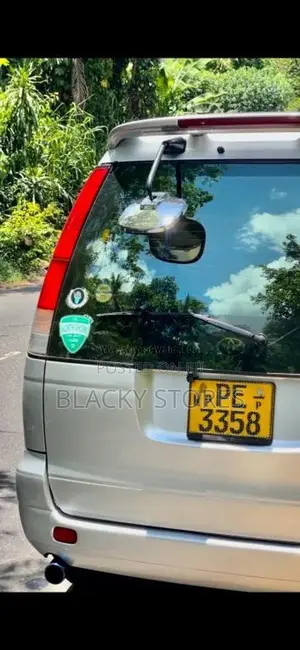 Toyota Noah 2007 Van (Used)