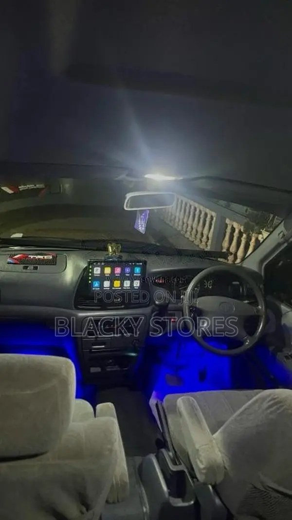 Toyota Noah 2007 Van (Used)