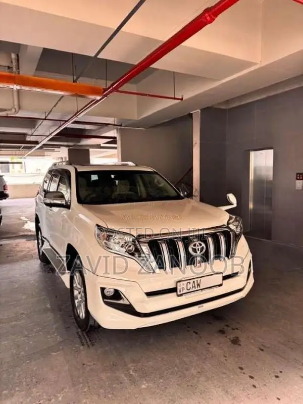 Toyota Land Cruiser 2017 SUV (Used)