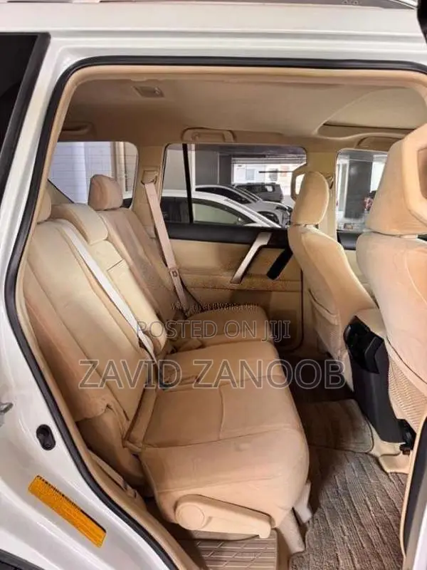 Toyota Land Cruiser 2017 SUV (Used)