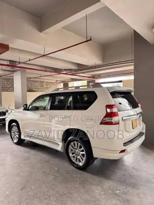Toyota Land Cruiser 2017 SUV (Used)