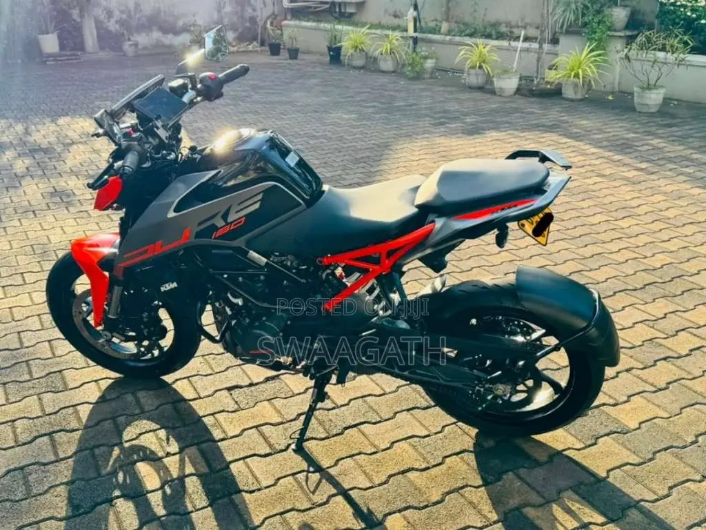 KTM Duke 160 2026 Motorbike (Used)