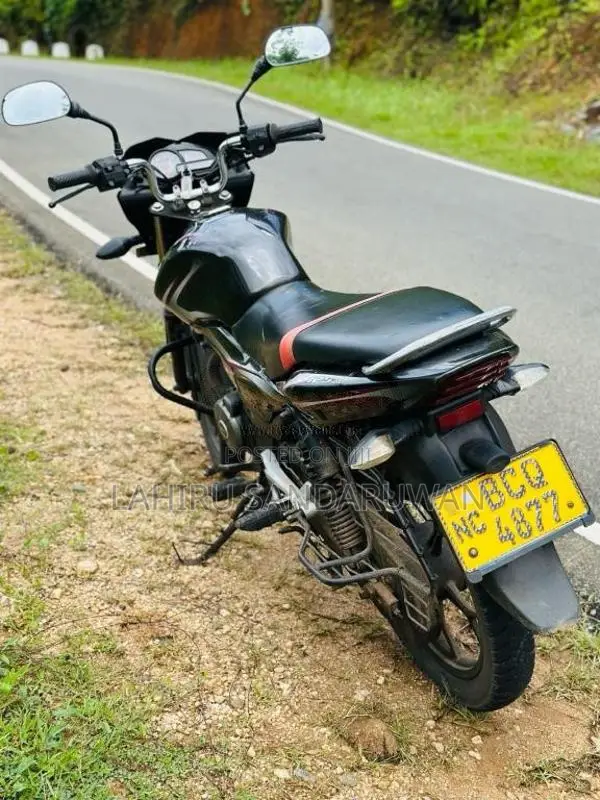 Bajaj Discover 2015 Motorbike (Used)