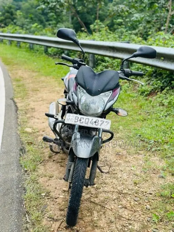 Bajaj Discover 2015 Motorbike (Used)