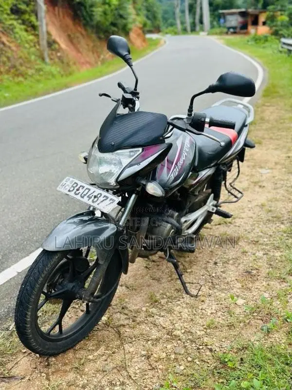 Bajaj Discover 2015 Motorbike (Used)