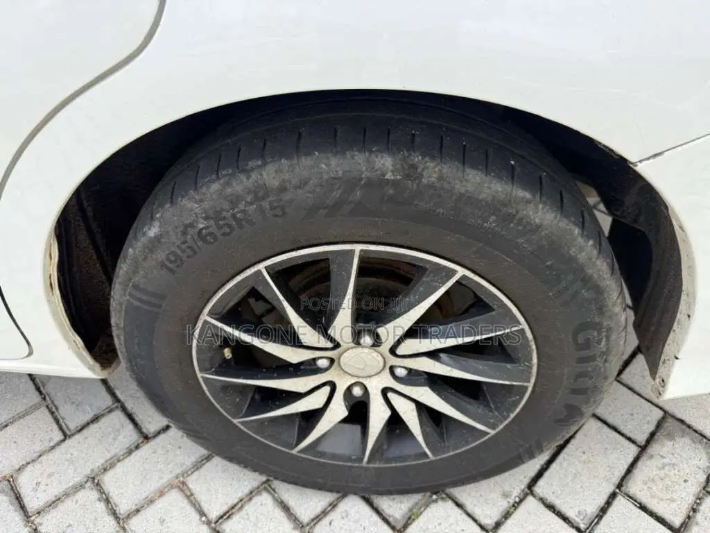 Honda Fit Shuttle 2016 Car (Used)