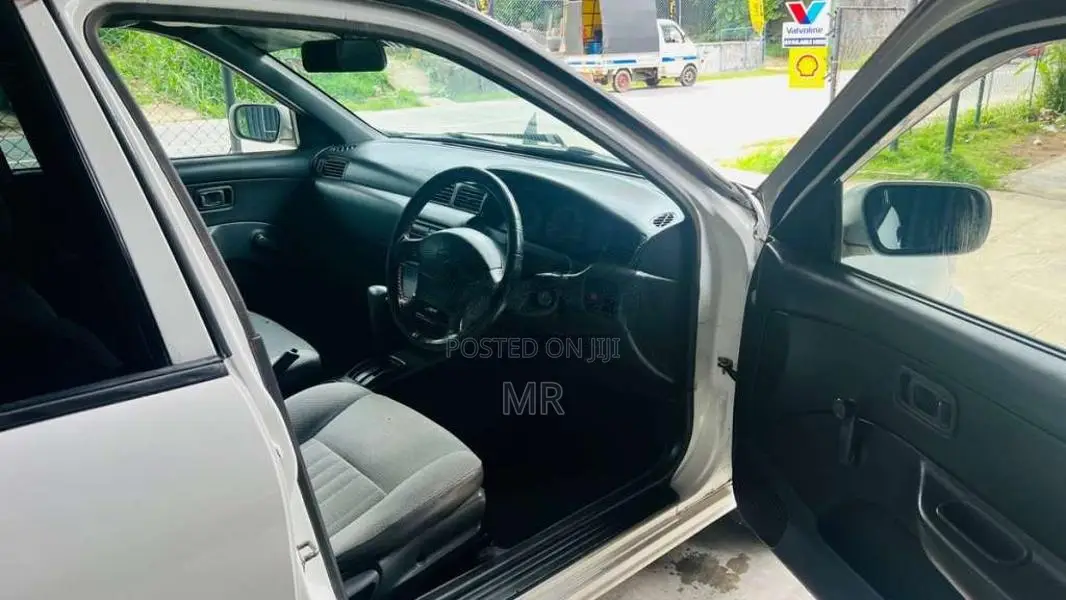 Nissan Sunny Fb 14 1995 Car (Used)
