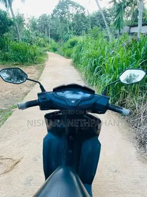 Honda Dio DX 2018 Motorbike (Used)