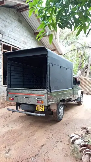 Mahindra BMT PLUS MDI 2015 Crew Cab (Used)